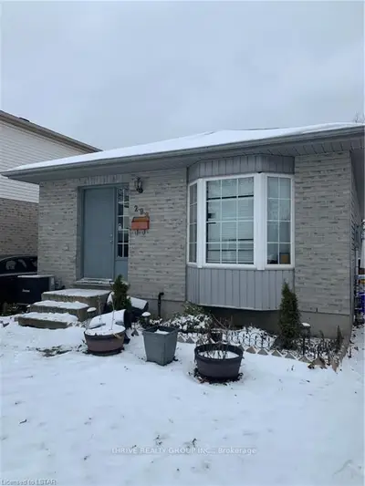 298 FLEMING Drive, London East, ON N5V 4Y7