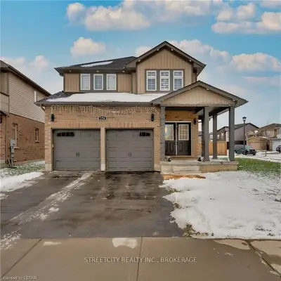 2756 Tokala Trail, London North, On N6g 0l8