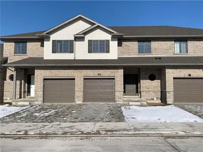 2910 TOKALA Trail 33, London North, ON N6G 0T9