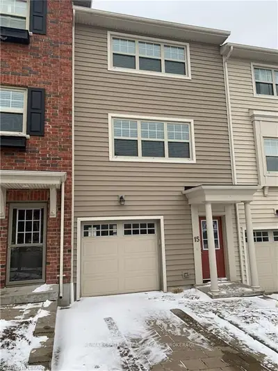1850 BEAVERBROOK Avenue 15, London North, ON N6H 0G7