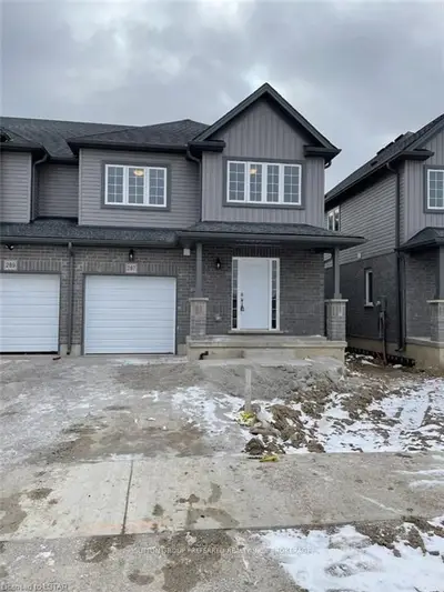 287 KENNINGTON Way, London South, ON N6L 0H4