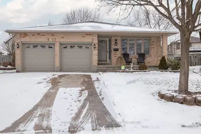 34 ASHLEY Place, London South, ON N6E 3P7