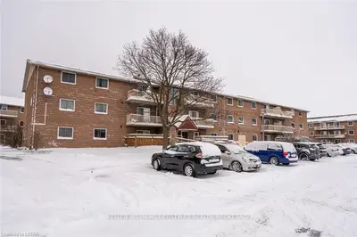 1582 ERNEST Avenue 105, London South, ON N6E 2S4
