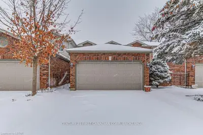 70 SUNNYSIDE Drive 31, London North, ON N5X 3W4