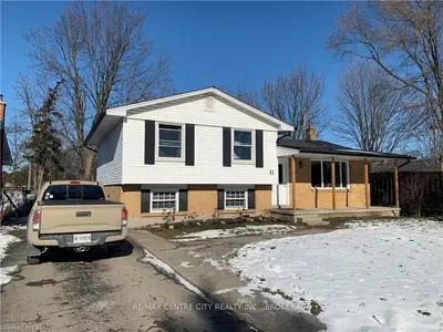 11 MARK Street, London East, ON N5V 2G6
