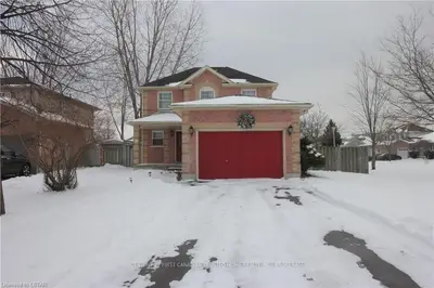 54 STONEHENGE Court, London East, ON N5V 4M6