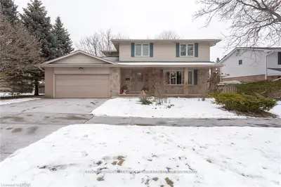 773 VILLAGE GREEN Avenue, London South, ON N6K 1H3