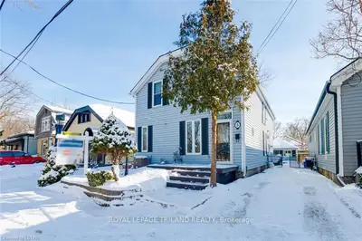 5 KENNON Place, London South, ON N6C 1K7