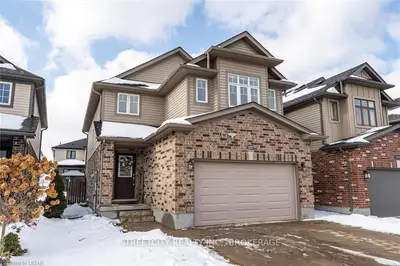 3325 CASSON Way, London South, ON N6L 0B9