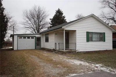 6542 JAMES Street, Brooke-Alvinston, ON N0N 1K0