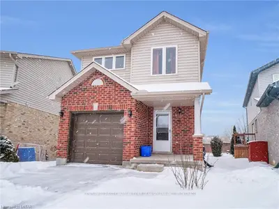 513 BLACKWATER Place, London North, ON N5X 4J4