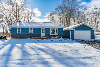 8419 LAZY Lane, Lambton Shores, ON N0M 2N0