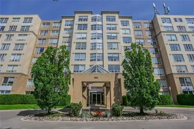 1510 RICHMOND Street 208, London North, ON N6G 4V2