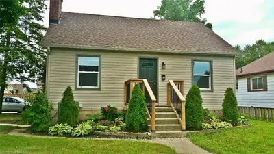 39 STERLING Street, London East, ON N5Y 1Y6