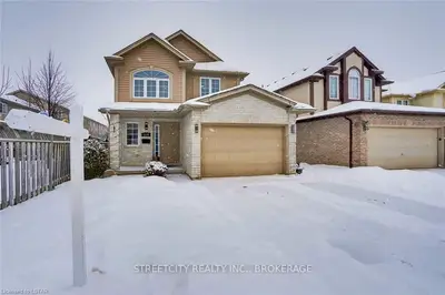 1536 MICKLEBOROUGH Drive, London North, ON N6G 5R6