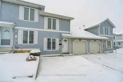 120 Centre Street 76, London South, On N6j 4x4