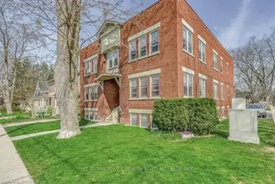 116 Elmwood Avenue E 1, London South, ON N6C 1J5