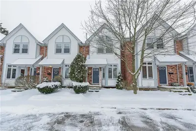 1415 COMMISSIONERS Road W 3, London South, ON N6K 1E2