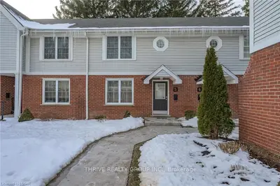 1311 SPRINGBANK Avenue 5, London South, ON N6K 1Z9