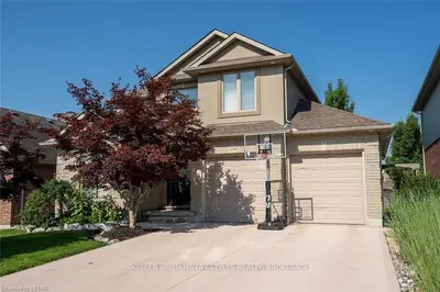 1364 SHORE Road, London South, ON N6K 4Z8
