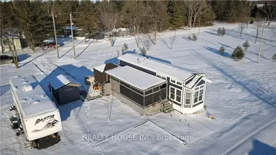 4838 SWITZER Drive 161, Southwest Middlesex, ON N0L 1A0