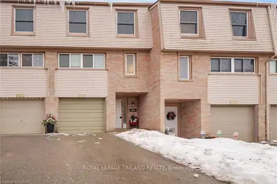 1232 LIMBERLOST Road, London North, ON N6G 3A5
