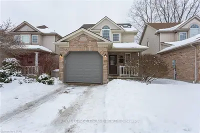 103 ROSSMORE Court, London South, ON N6C 6B7
