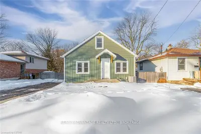 116 LANGARTH Street W, London South, ON N6J 1P6