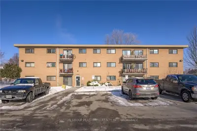 1830 DUMONT Street 301, London East, ON N5W 2S1