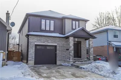 113 LANGARTH Street W, London South, ON N6J 1P7