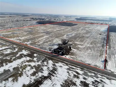 30359 FLORENCE Road, Chatham-Kent, ON N0P 2K0