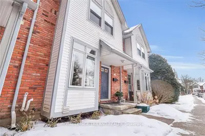 1415 COMMISSIONERS Road W 21, London South, ON N6K 1E2