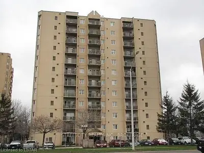 858 COMMISSIONERS Road E 402, London South, ON N6C 5Y5