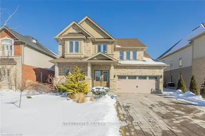 2344 HUMBERSIDE, London North, ON N6G 0P2