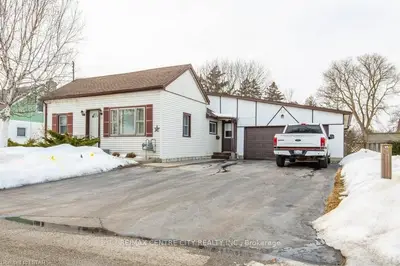 23 Ball Street, Tillsonburg, On N4g 2w5