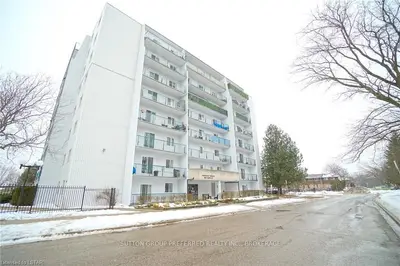 986 HURON Street 305, London East, ON N5Y 5E4