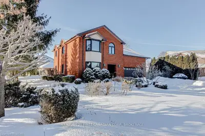 94 MASONVILLE Court, London North, ON N5X 3M5