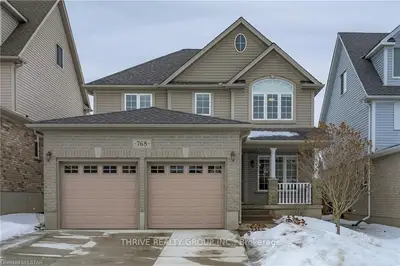 768 RUSHBROOK Crescent, London South, ON N6K 5B5