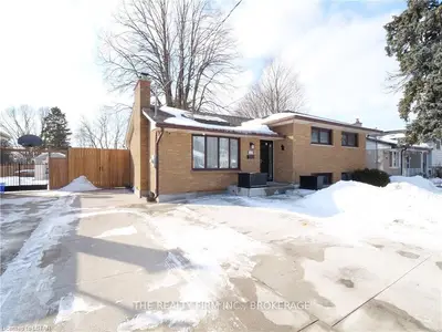 1297 PRESTON Street, London East, ON N5Y 1E4