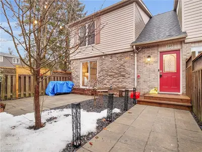 395 EVERGLADE Crescent 395, London North, ON N6H 4M8