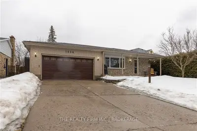1056 GUILDWOOD Boulevard, London North, ON N6H 4G5