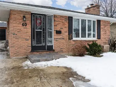 40 FROBISHER Crescent, London East, ON N5V 1G9