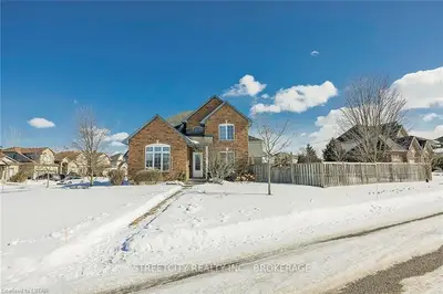 1080 MANCHESTER Road, London North, ON N6H 5P7