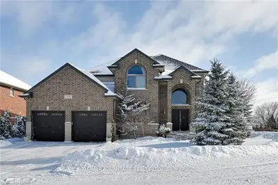 3400 MCLAUCHLAN Crescent, London South, ON N6P 0A4