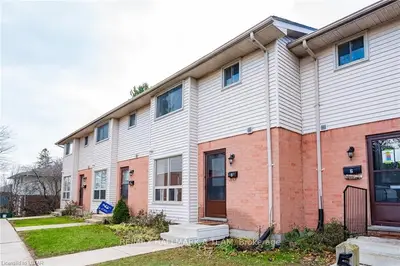 355 SANDRINGHAM Crescent 10, London South, ON N6C 5K3