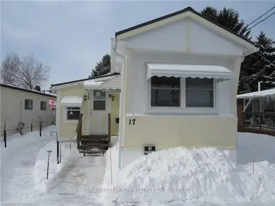 2189 DUNDAS Street 17, London East, ON N5V 1H3