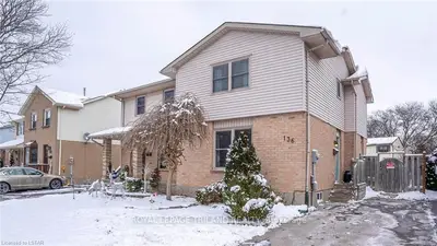 136 GOLFDALE Crescent, London South, ON N6C 5X7