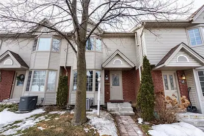 50 CHAPMAN Court 16, London North, ON N6G 5E1