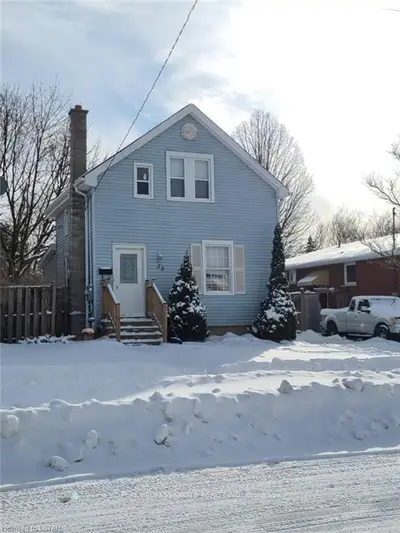 23 FORBES Street, London South, ON N6J 1L2