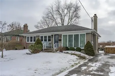 1817 PARK Avenue, London East, ON N5W 2J6